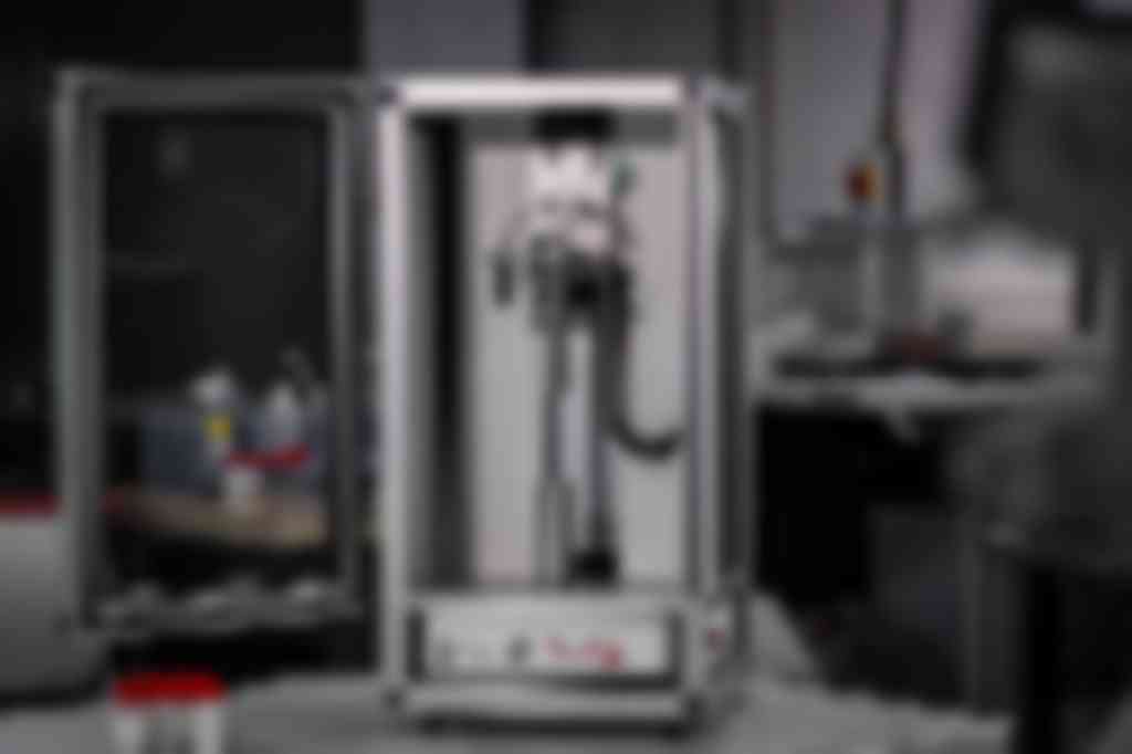 De GranuPack meet geconsolideerde dichtheden, Hausner-ratio&rsquo;s, Carr-indices en volledige pakkingcurves